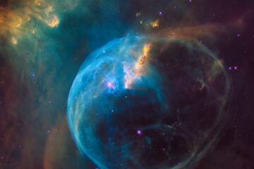 Chip de fotónica integrada del NIST emitiendo luz láser azul de longitud de onda variable