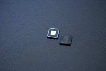 Chip de Taalas con pesos de un modelo de IA grabados en silicio, tecnología adquirida por AMD