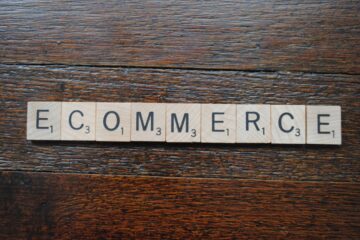 Ecommerce search results with search ads mixed among organic products