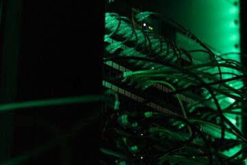 Diagrama de un experimento de ingeniería del caos en Kubernetes