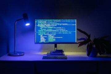 Captura de terminal mostrando Wine en Linux ejecutando un programa de Windows